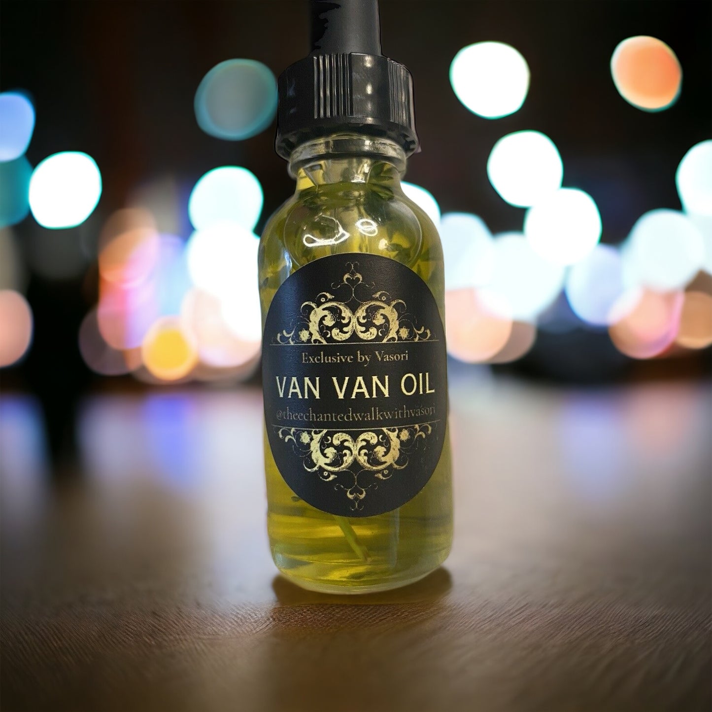 VAN VAN CONJURE OIL – CLASSIC HOODOO FORMULA FOR LUCK & CLEANSING